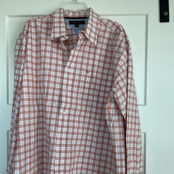 Tommy Hilfiger Men’s XL Plaid dress shirt - Picture 3 of 5